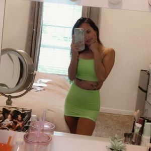2 piece set neon green